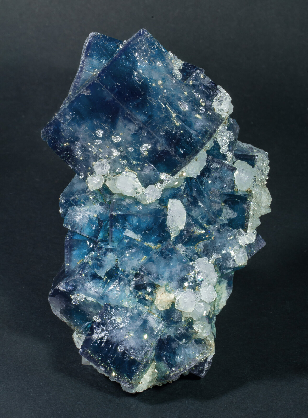 specimens/s_imagesCD1/Fluorite-MXF99CD1f1.jpg