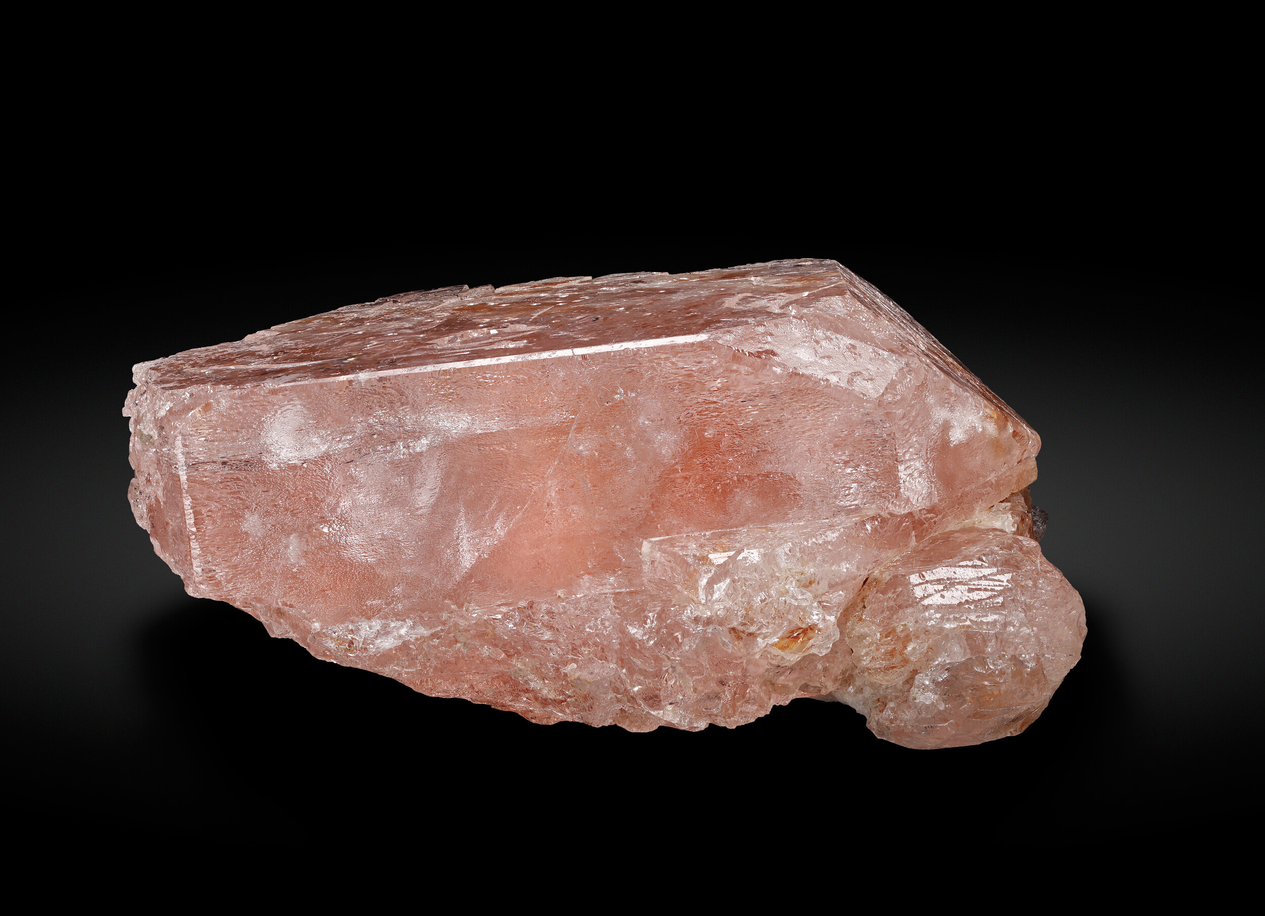 specimens/s_imagesCD2/Morganite-MBF67CD2_0118_t.jpg