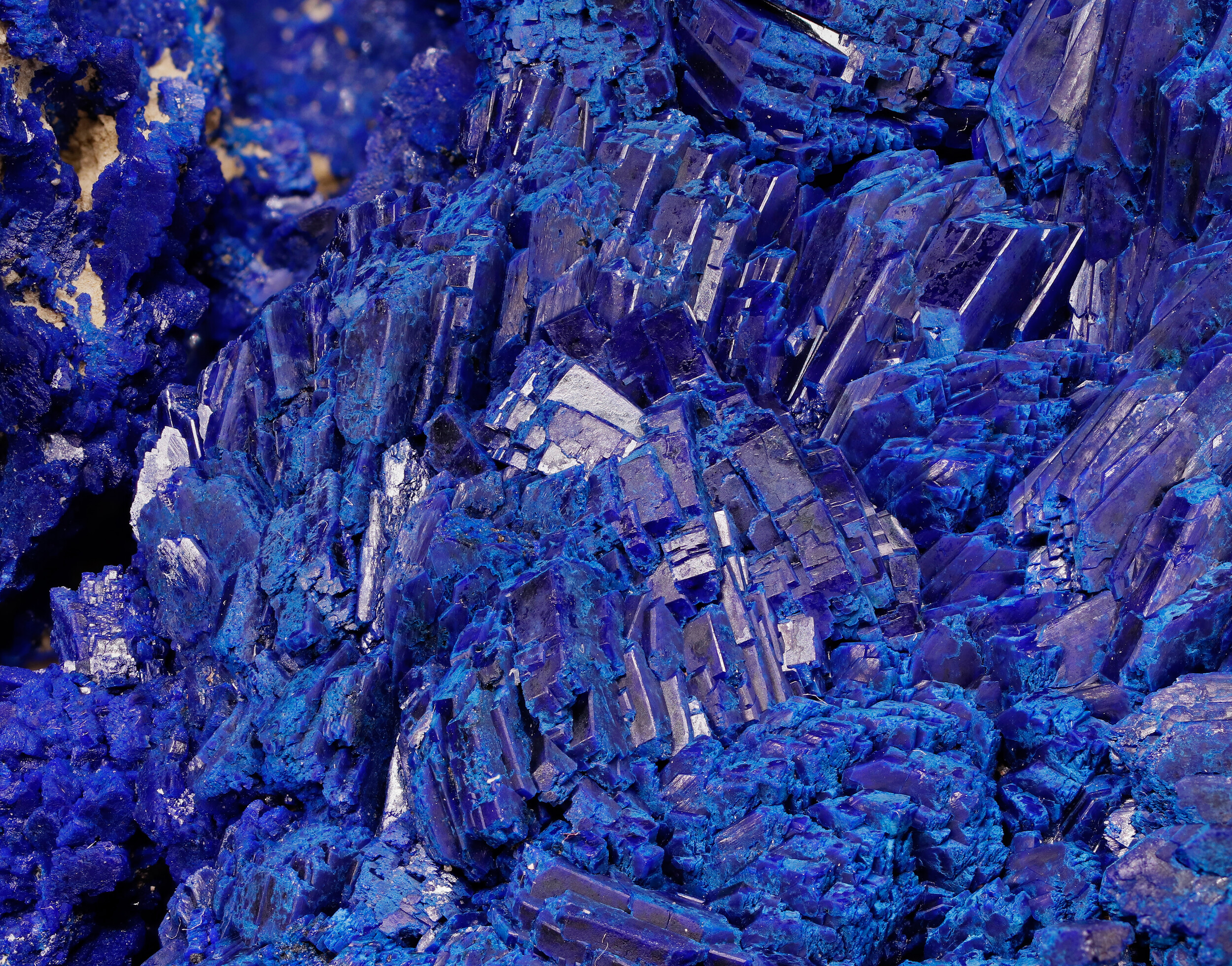 specimens/s_imagesCD4/Azurite-MXA74CD4_0166d.jpg